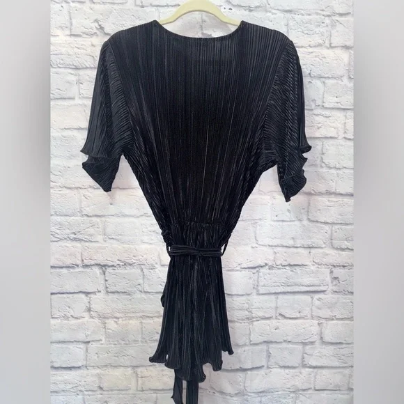 Black Romper with Tie Waist - Picture 4 of 5